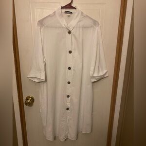 VTG Jordan Taylor White Button-Front Swim Cover Up Shirt